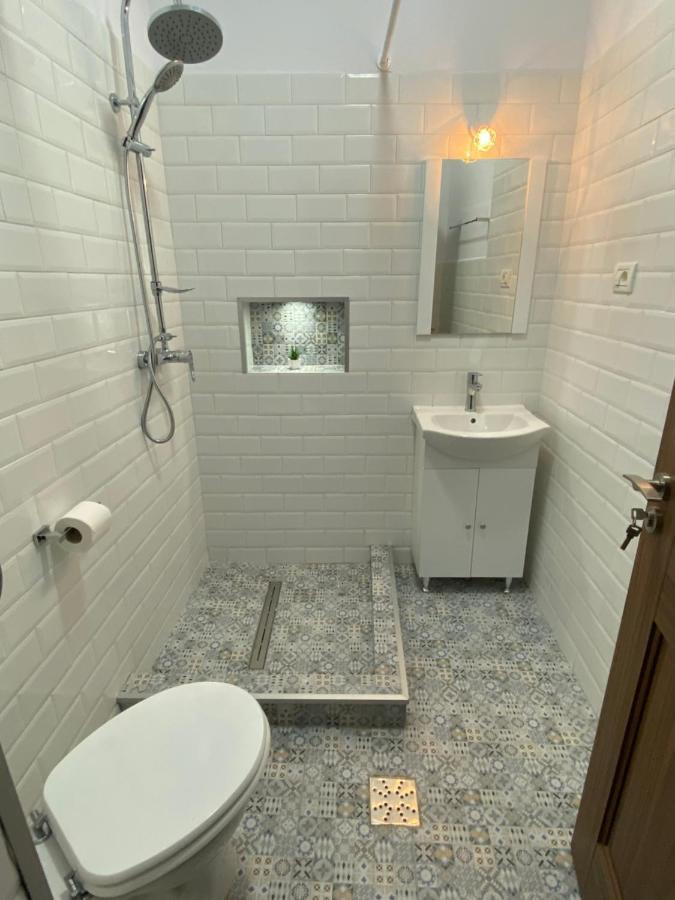 Hotel Gasthaus Vld Băile Herculane Esterno foto